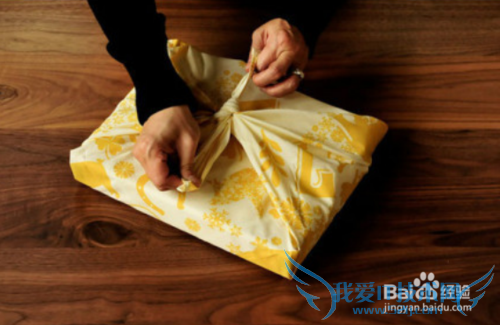 如何包装自己的礼物?