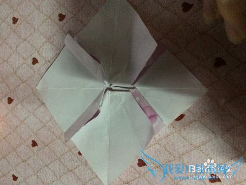 制作精美的蝴蝶装饰礼物