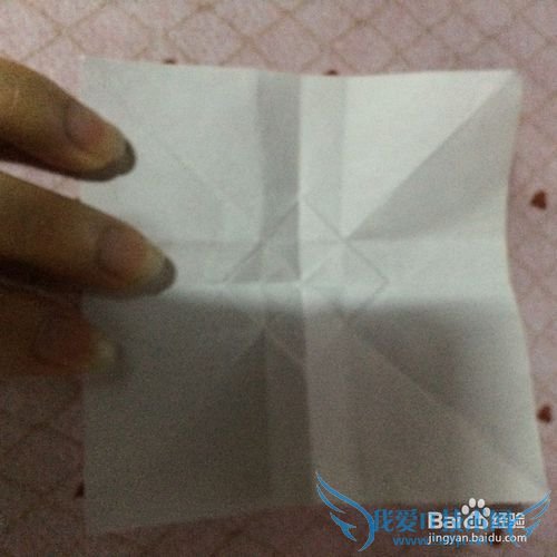 制作精美的蝴蝶装饰礼物