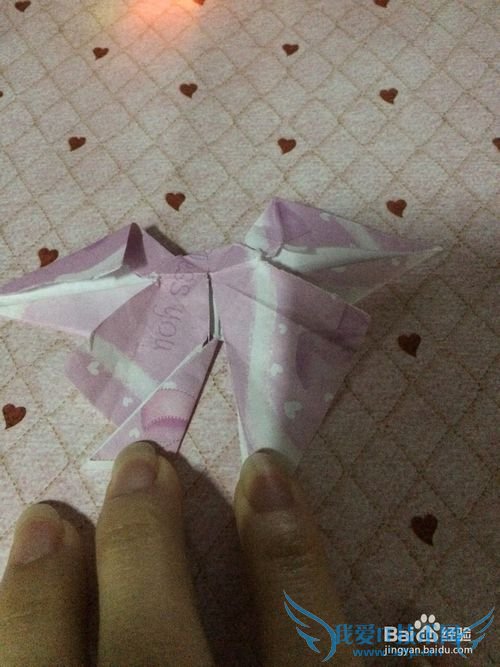 制作精美的蝴蝶装饰礼物