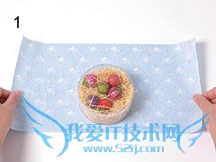 怎样包装礼物之7、清爽的圆筒形礼物包装方法