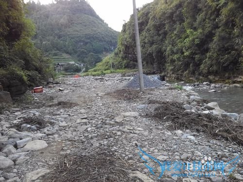 山溪养鱼不可取