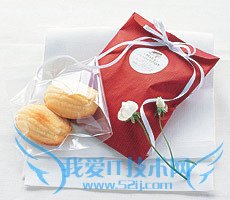 怎样包装礼物之6、春意融融的双蝴蝶结包装方法