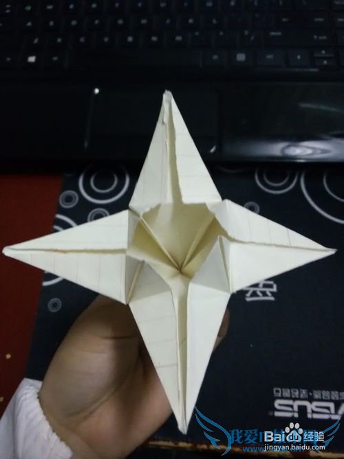 ¸øÏ²»¶µÄËû¼òµ¥µÄÀñÎÈçºÎÓÃÖ½ÕÛÒ»¶ä»¨¡¿¡£