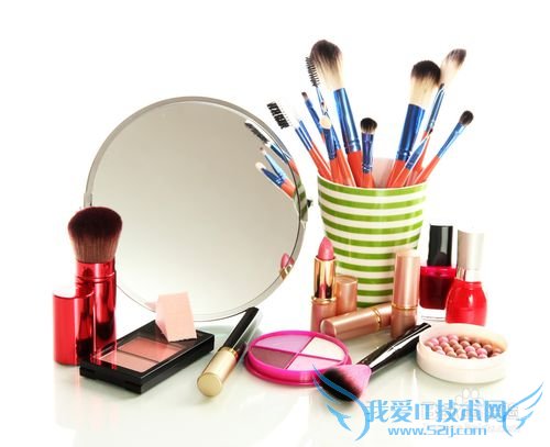 圣诞节送女朋友什么礼物(爱的表达)