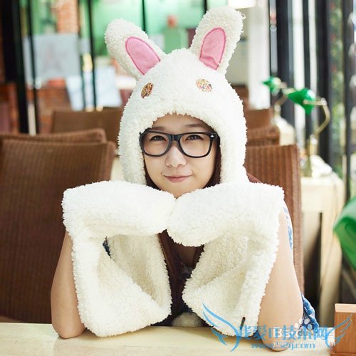 女孩子喜欢男孩送什么礼物呢