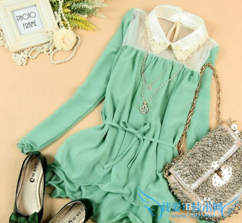 朋友闺蜜订婚送什么礼物好啊