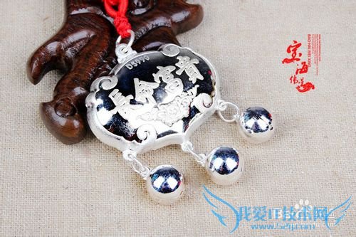 小孩满月送什么礼物呢?