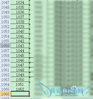 怎么在多行Excel中插入行时保持表格编号连续?