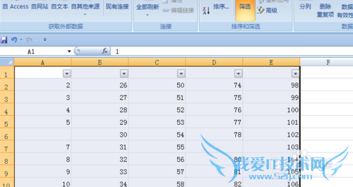 EXCEL中如何快速删除空行