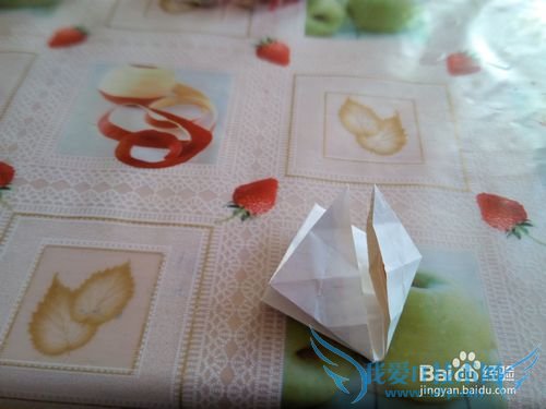 如何叠一个小花篮