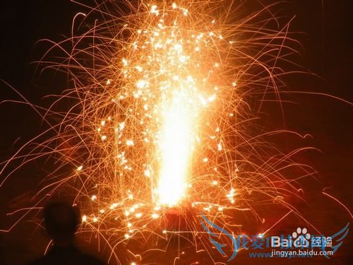 燃放鞭炮时一旦被炸伤样怎么正确处理?