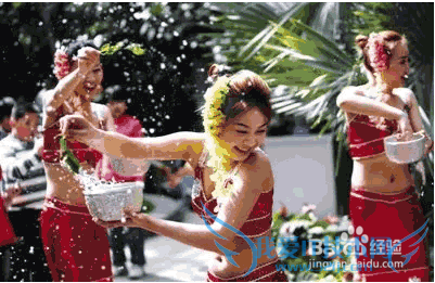 2015西双版纳泼水节怎么玩