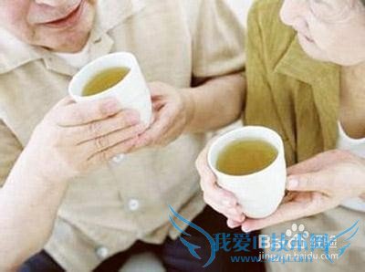 饮茶时我们应该注意什么