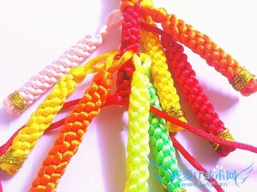 如何做新年喜庆吉祥鞭炮