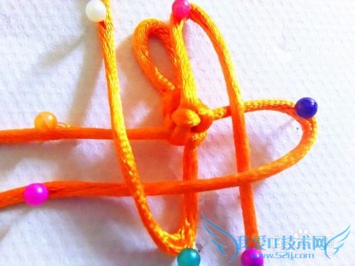 如何做新年喜庆吉祥鞭炮