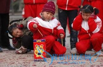 燃放烟花爆竹应注意什么