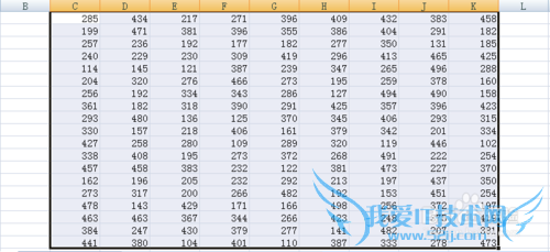 怎么用函数在excel中自动填充随机数字?