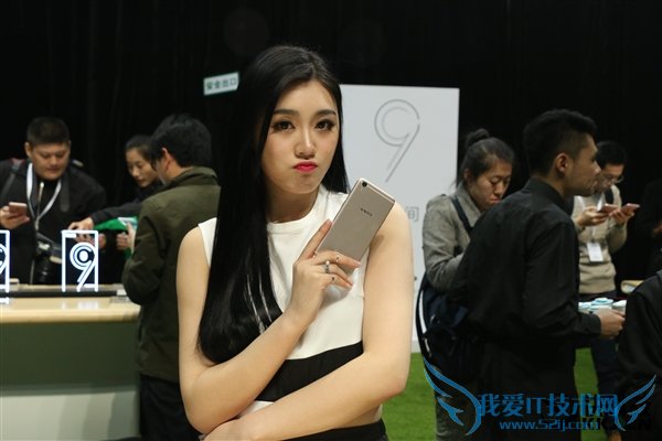 边框窄到BT!OPPO R9 Plus上手图赏:3299元