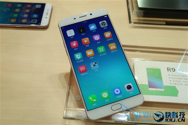 边框窄到BT!OPPO R9 Plus上手图赏:3299元