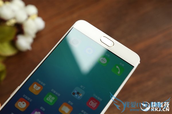 ϲĸɫ/õOPPO R9Աͼ