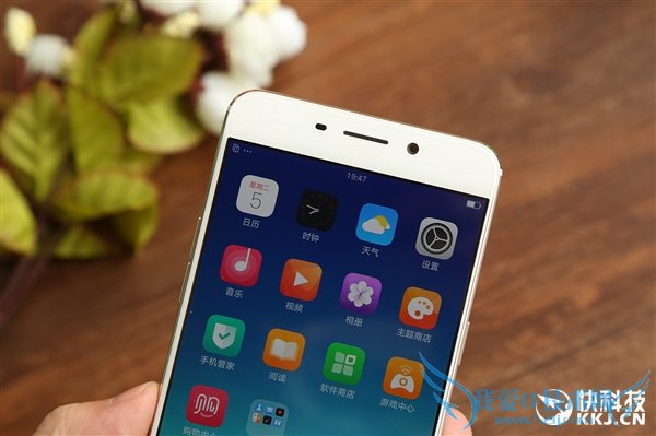 ϲĸɫ/õOPPO R9Աͼ