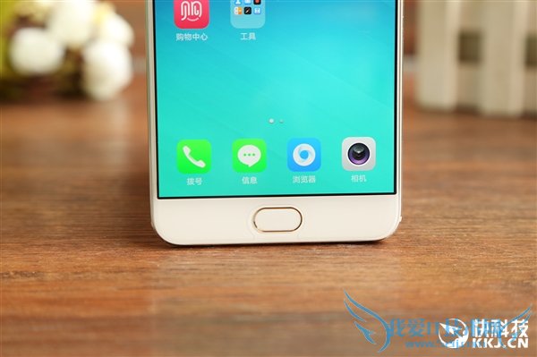 ϲĸɫ/õOPPO R9Աͼ