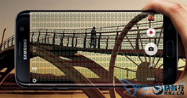 ˫ضԽٶPKGalaxy S7ɵ70D