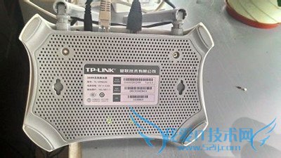 隐藏wifi号防止被蹭网保持网速的方法