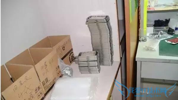 东莞小作坊半年卖3万翻新机