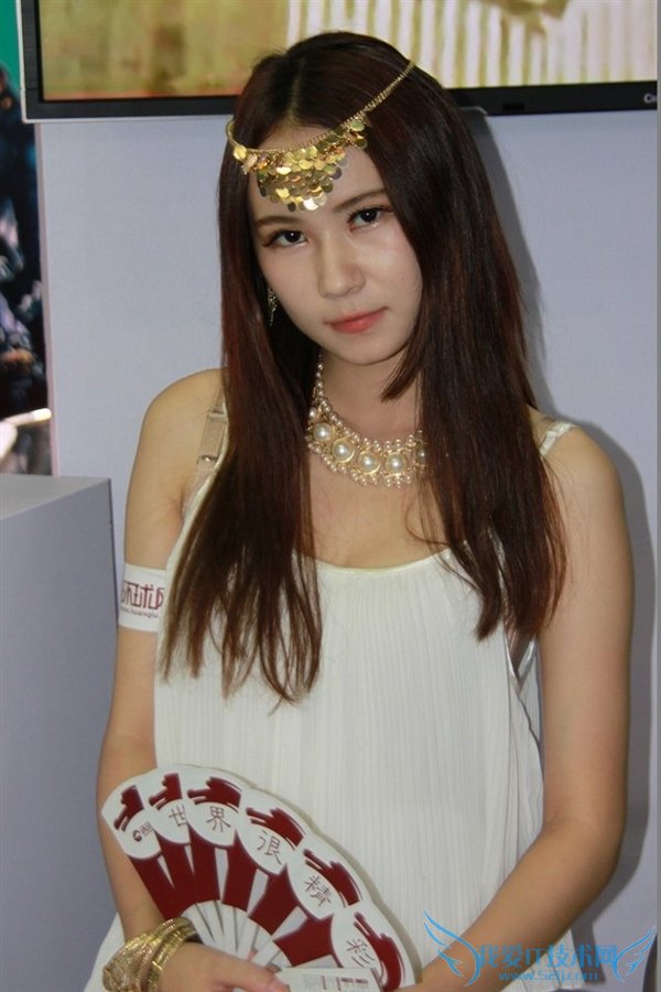 ձӰʦͷеCJչShowGirl 