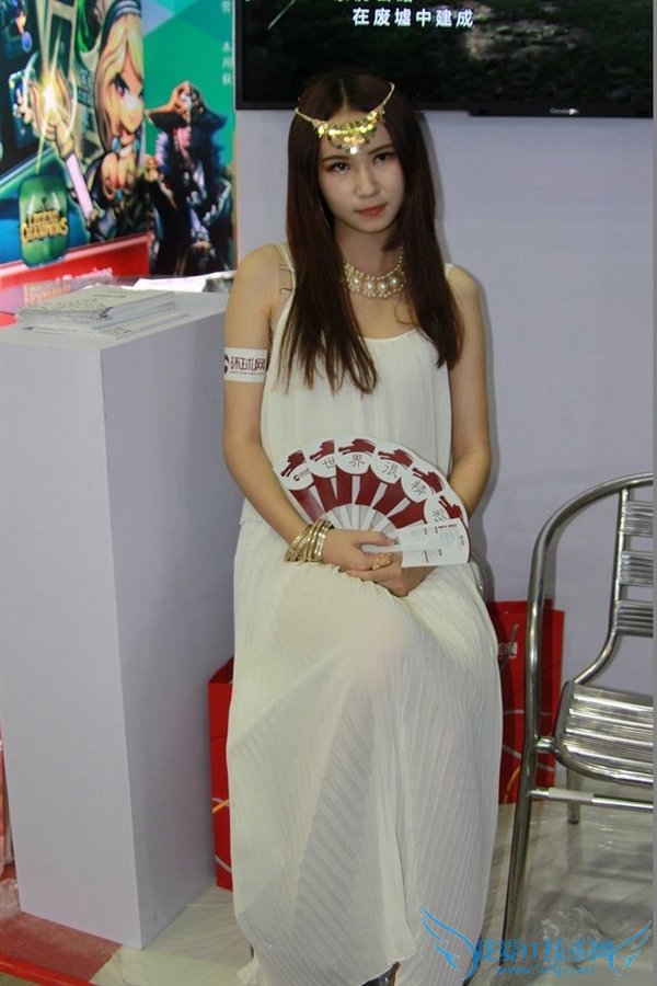 ձӰʦͷеCJչShowGirl 