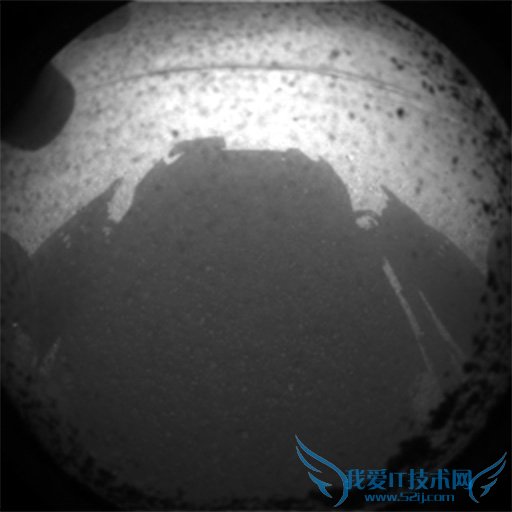 好奇号在火星着陆 发回首批图片