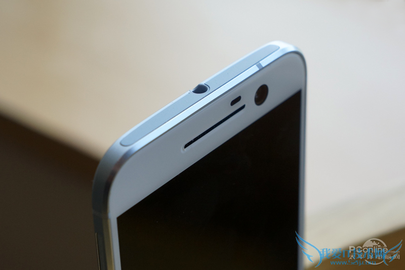3799元!HTC 10上手体验:拍照媲美GS7