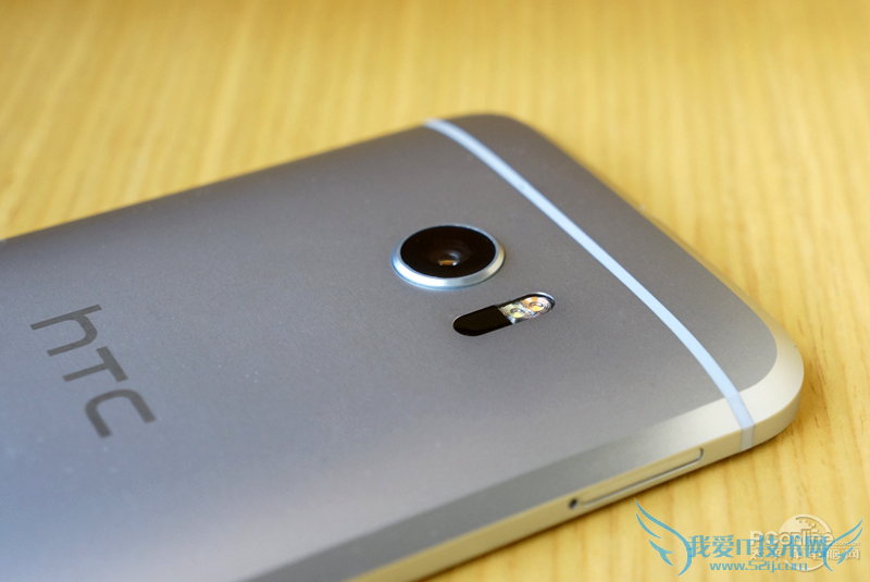 3799元!HTC 10上手体验:拍照媲美GS7