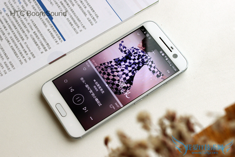 3799元!HTC 10上手体验:拍照媲美GS7