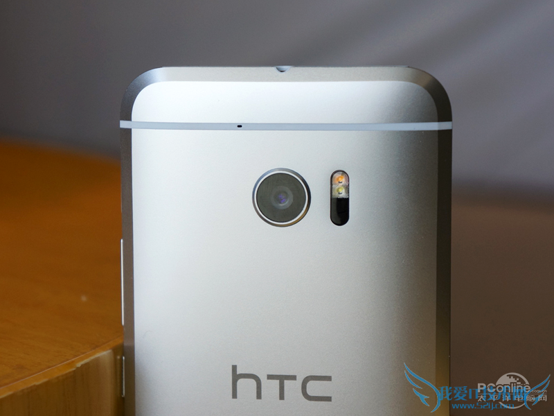 3799元!HTC 10上手体验:拍照媲美GS7