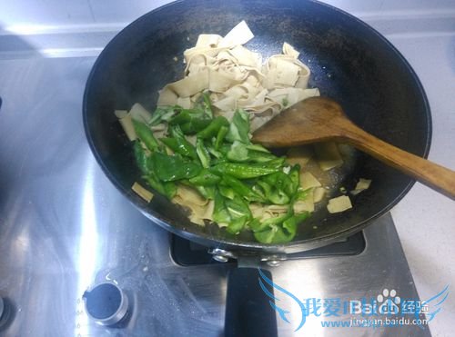 尖椒干豆腐的简单做法