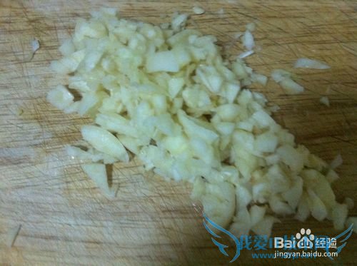 蒜香尖椒熘豆腐泡