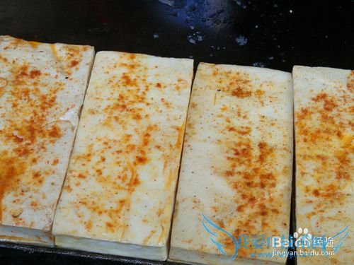 如何做出美味的铁板豆腐?
