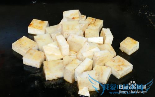 如何做出美味的铁板豆腐?