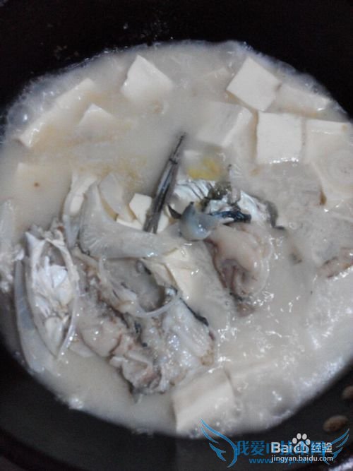 农家鱼头豆腐汤