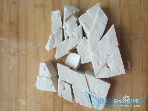 经典奶白鲫鱼豆腐汤