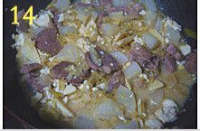 东北大酸菜炖梅肉萝卜豆腐