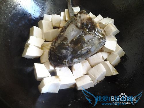 鱼头豆腐汤的做法——寒潮来袭暖胃汤