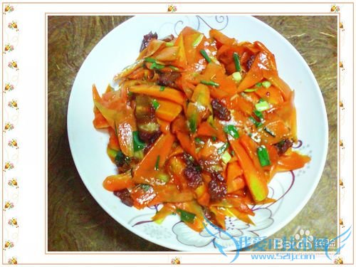 回锅肉烧红萝卜