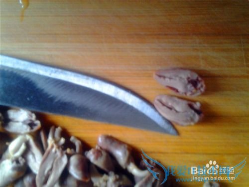 怎么做好吃的爆炒麻辣鸡心——口感鲜美劲道