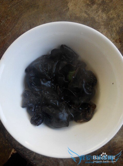 木耳炒油煎豆腐