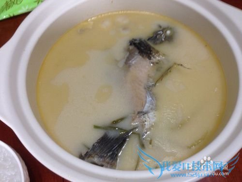 鲫鱼豆腐汤的做法