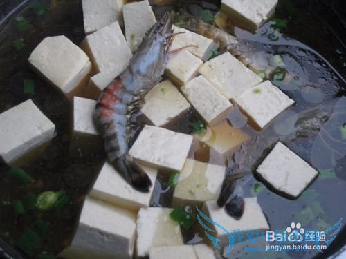 鲜虾炖豆腐味美养生